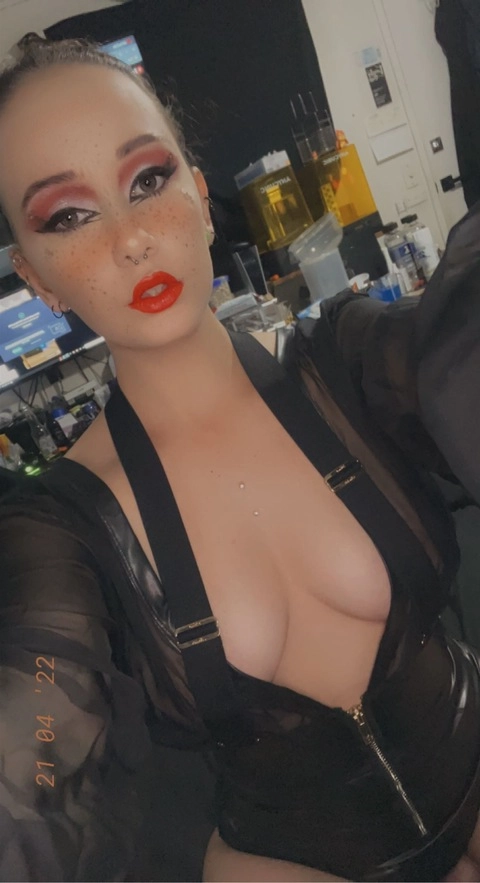 Mistress dom OnlyFans Picture