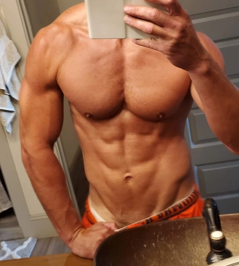 ThatOneFitGuy OnlyFans Picture