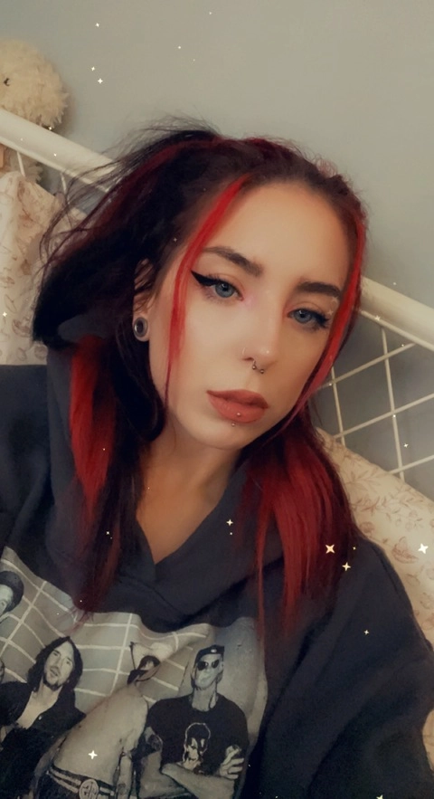 Dee OnlyFans Picture
