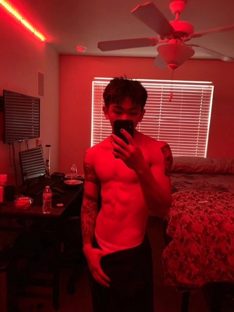 Issac OnlyFans Picture