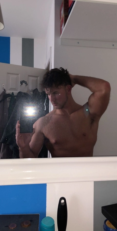 Louis 💎 OnlyFans Picture