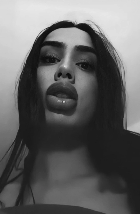 Big Lip Amani OnlyFans Picture