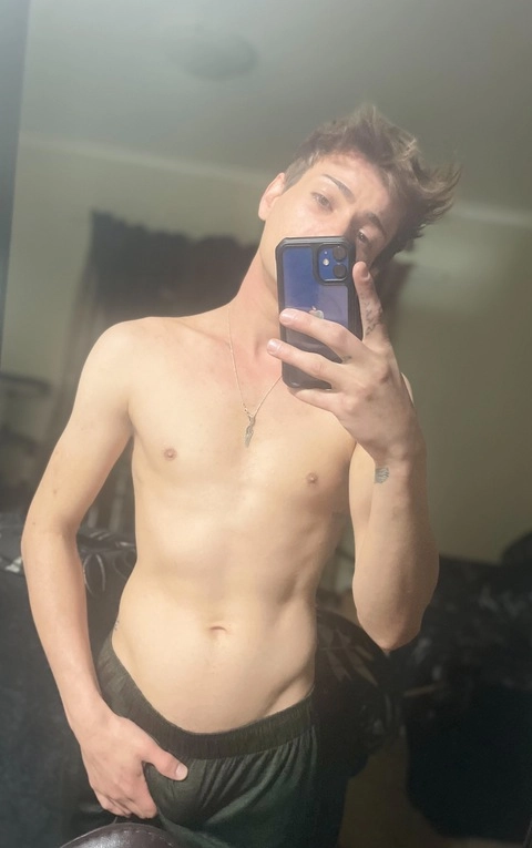 Dillon OnlyFans Picture