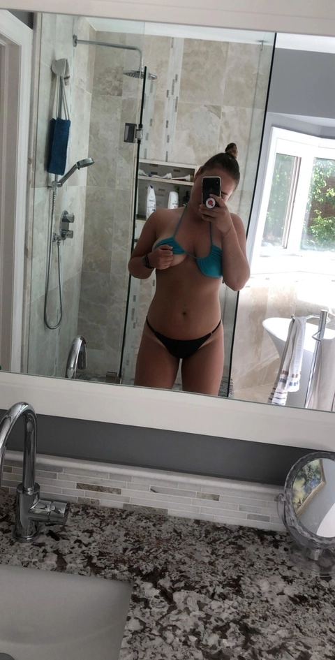 Lana OnlyFans Picture