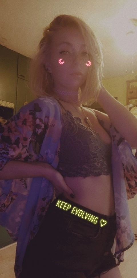 Lily OnlyFans Picture