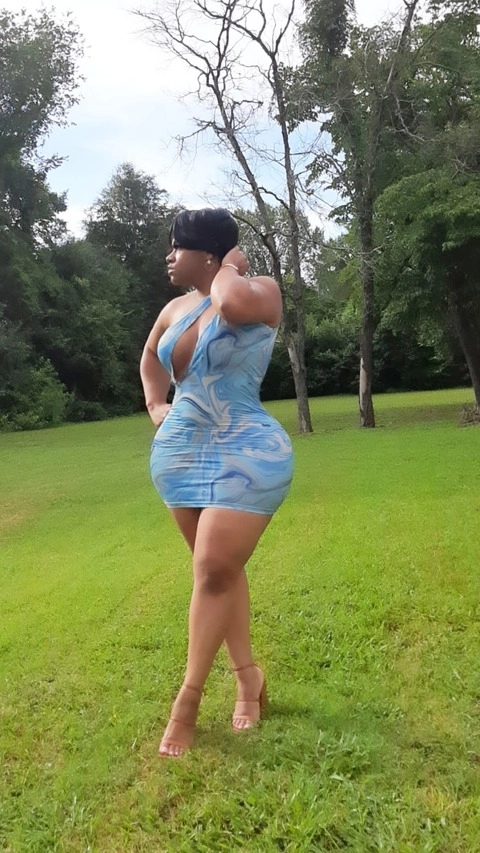 CurvyGoddess OnlyFans Picture