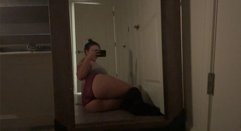 Your fav big booty Italian OnlyFans Picture