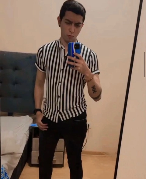 Sergio Zelada OnlyFans Picture