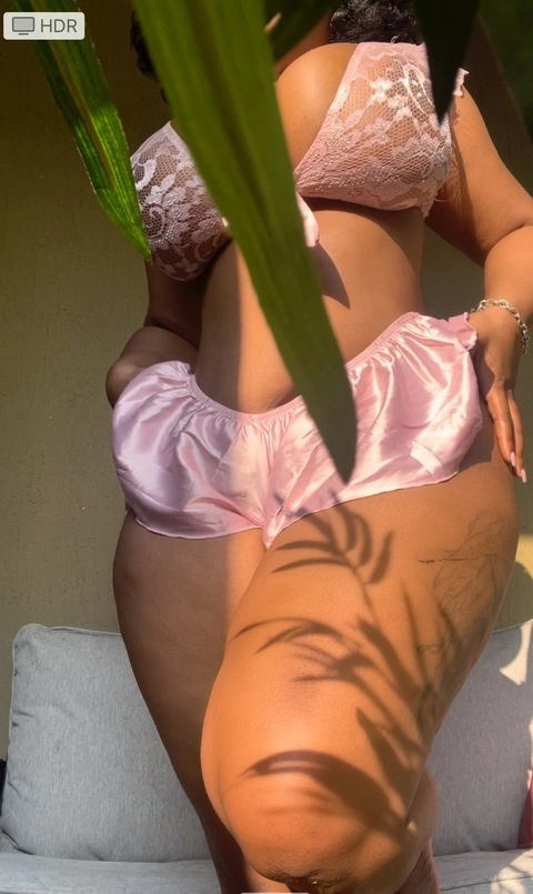 msixelaa OnlyFans Picture