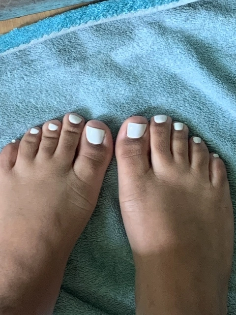 OnlyFeet7;) OnlyFans Picture