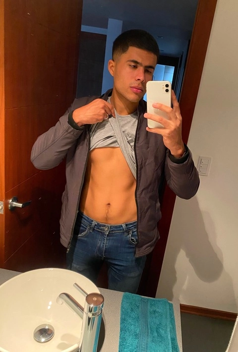 Adriano (+18) OnlyFans Picture