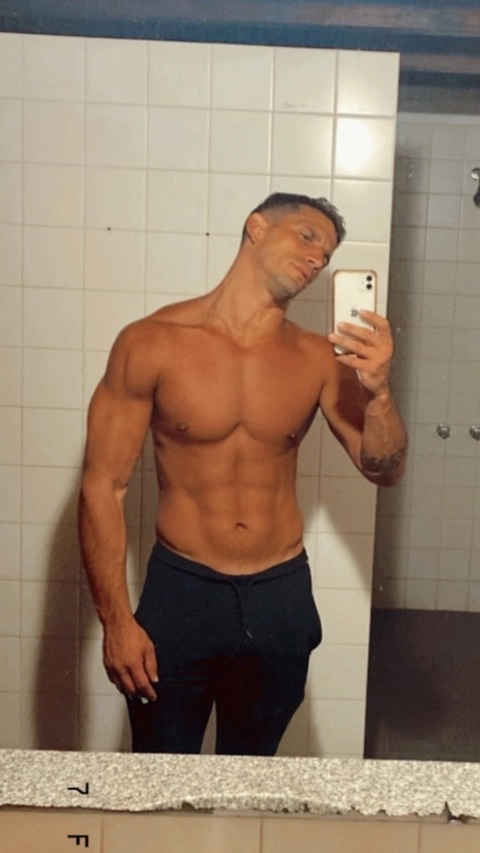 nicolas nobre OnlyFans Picture