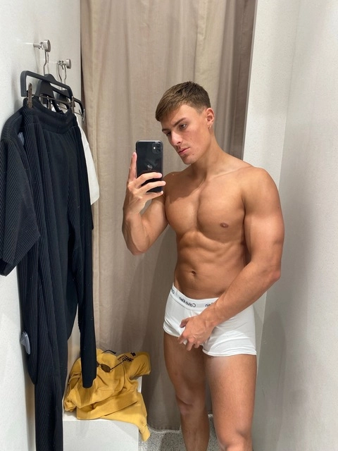 JuicyjamesB Free OnlyFans Picture