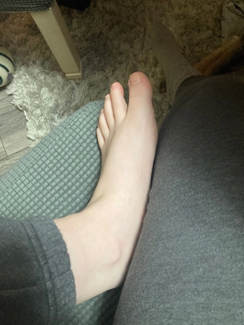 Feetgirl6 OnlyFans Picture