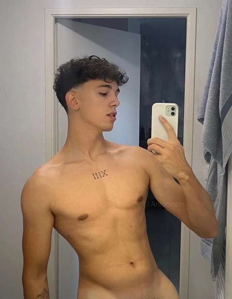 Zac OnlyFans Picture