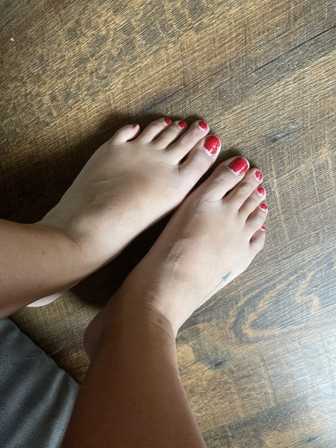 sugarrrfeet OnlyFans Picture