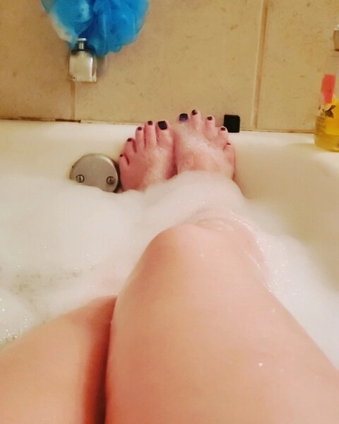 Cleo_feetra