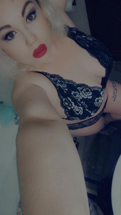 Kayla OnlyFans Picture