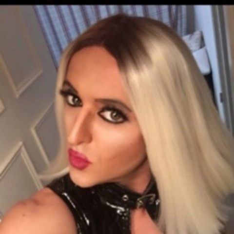 Miss Lucy Large - Queen of filth ?? OnlyFans Picture