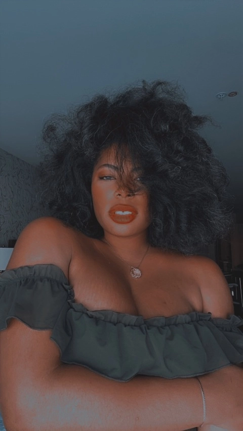 Cydsymone OnlyFans Picture