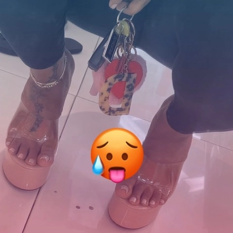 Footfairygodmutha OnlyFans Picture