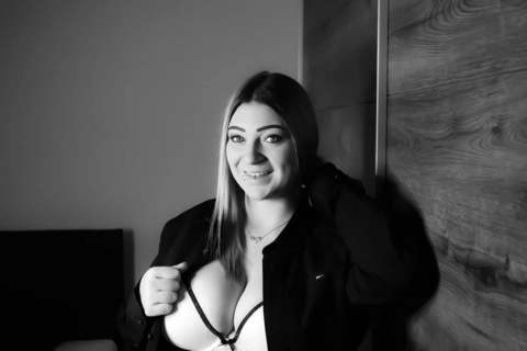 Curvy_Sandra OnlyFans Picture