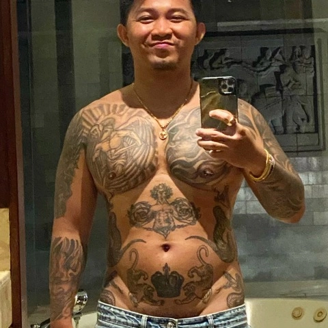 asianinkedtop OnlyFans Picture