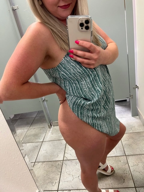 Sunny Briar OnlyFans Picture