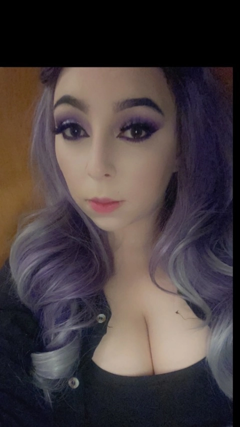 Waifu OnlyFans Picture