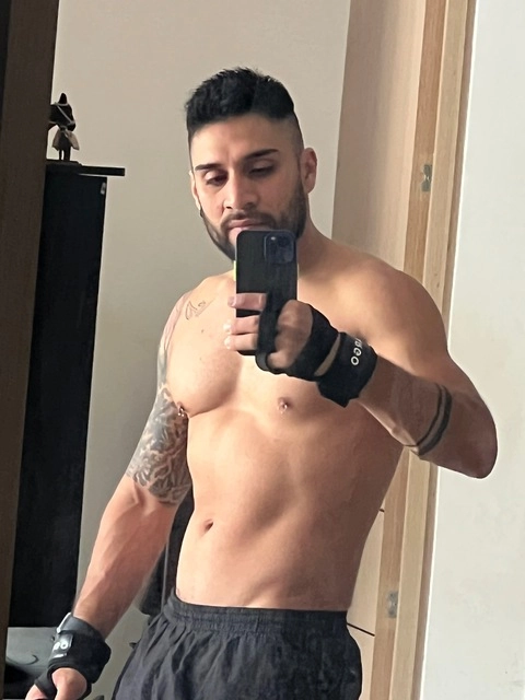 Brandon OnlyFans Picture