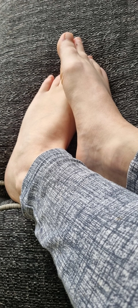 LILRACHFEET OnlyFans Picture