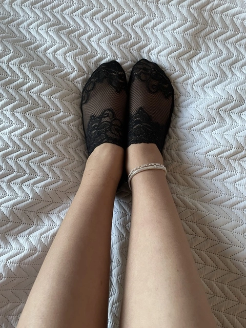 Only Feet & Socks OnlyFans Picture