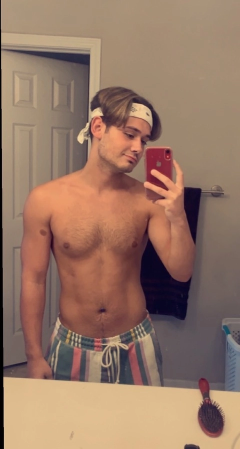 Daniel Neitzey OnlyFans Picture