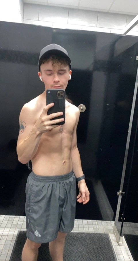 T OnlyFans Picture