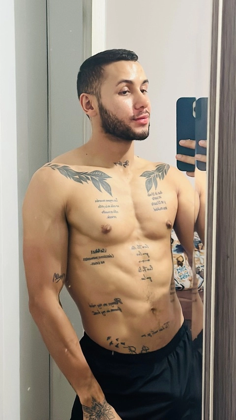 alejo mn OnlyFans Picture