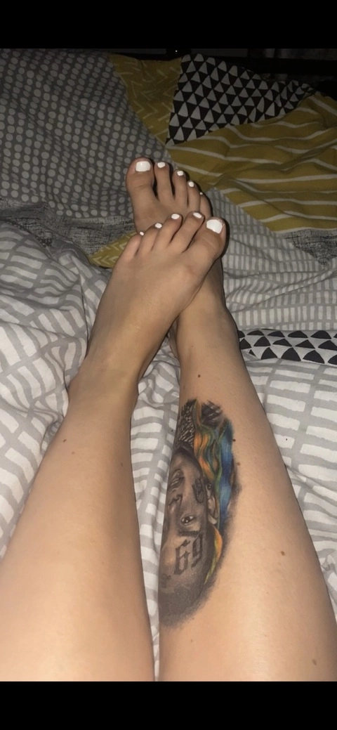 Barefoot Bunny🐰 OnlyFans Picture
