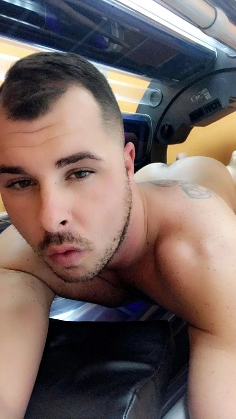 Brandon Kenyon OnlyFans Picture