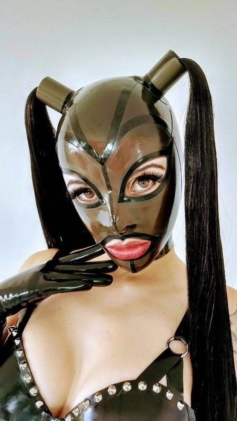 TALITA DOMINATRIX OnlyFans Picture