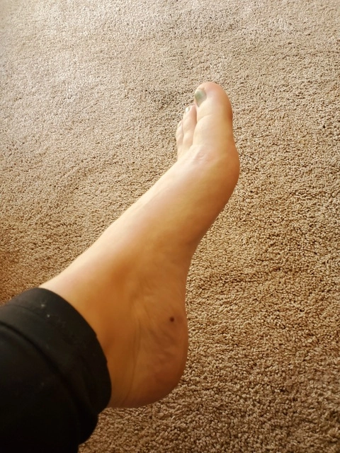 FeetLove OnlyFans Picture