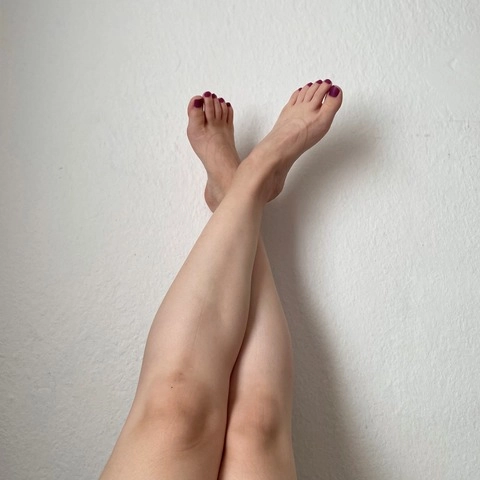 Daphne's feet OnlyFans Picture