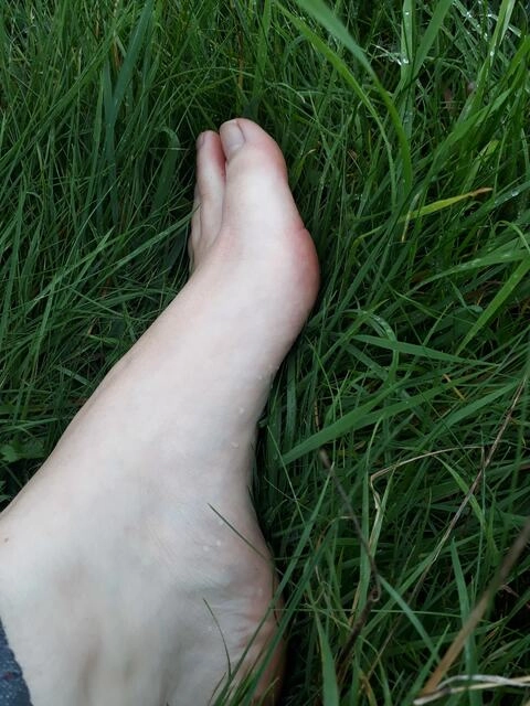 Foot Mistress Naturelle OnlyFans Picture