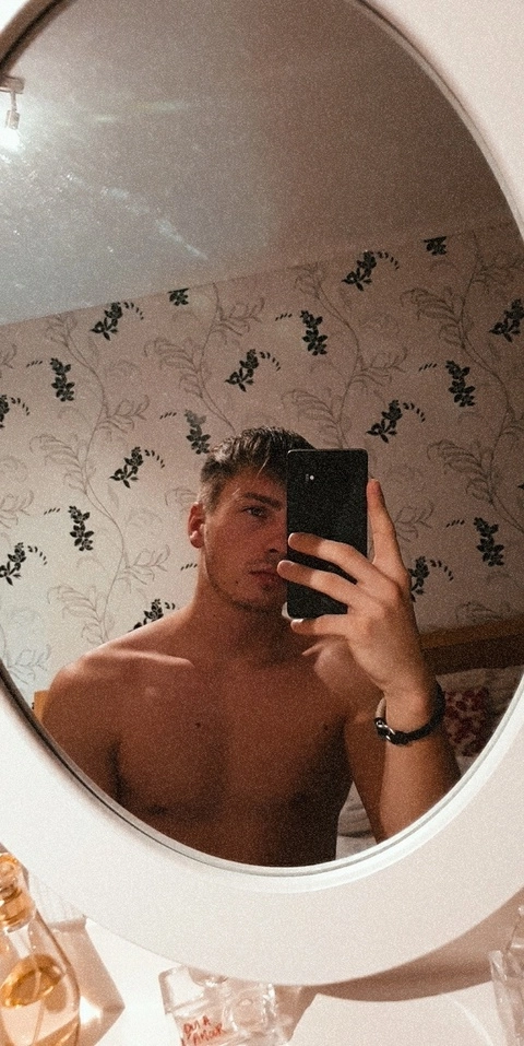 Bogdan OnlyFans Picture