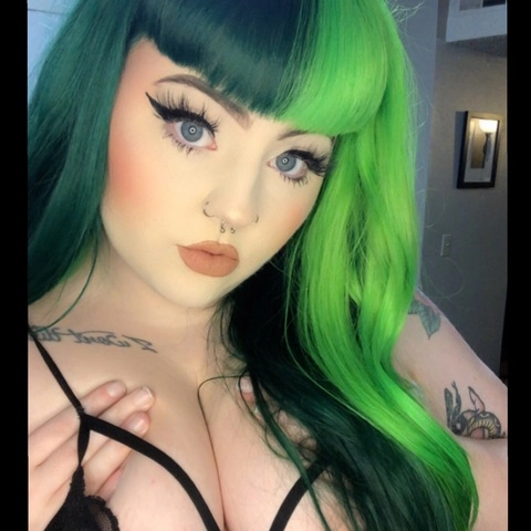 Jade 🖤 OnlyFans Picture