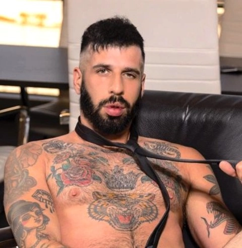 Romeodavisxl (18+) OnlyFans Picture