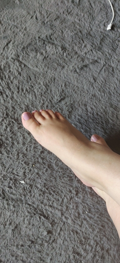 MyTwoFeet OnlyFans Picture