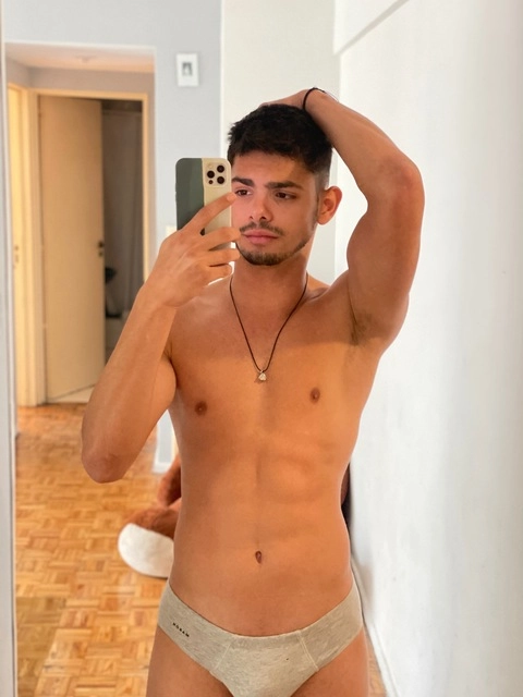 Diego Rojas OnlyFans Picture