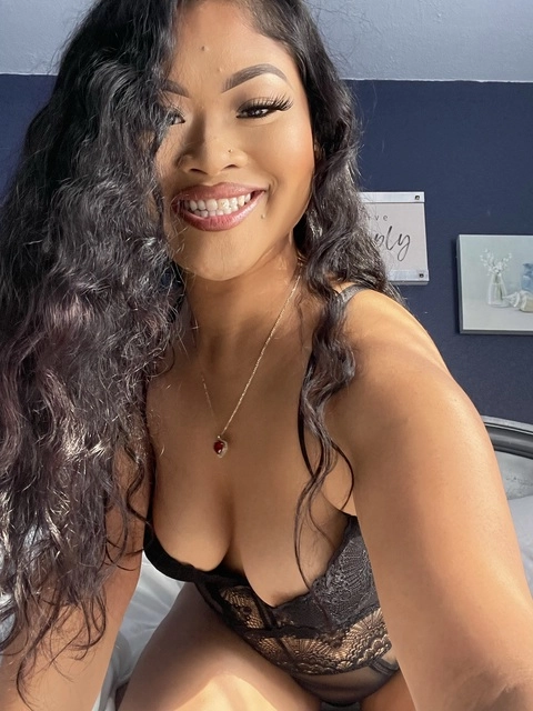 YasminYung OnlyFans Picture