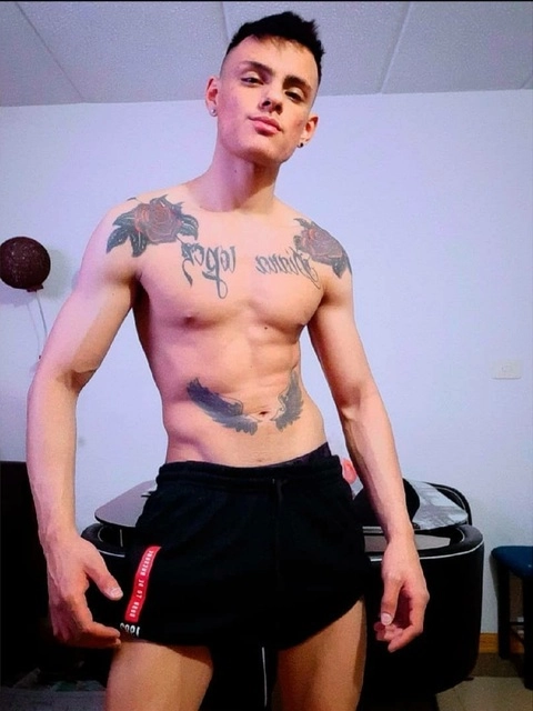 STIVEN LOPEZ OnlyFans Picture