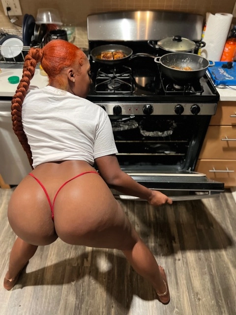 Sexy Chef Nae OnlyFans Picture