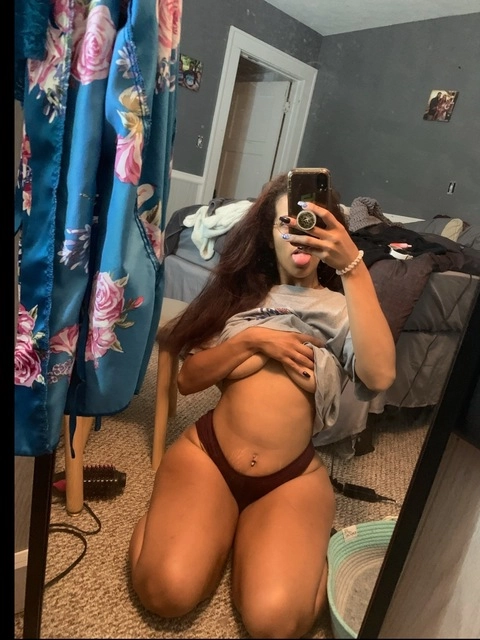 Danni☀️ OnlyFans Picture